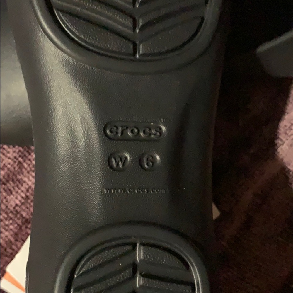Crocs - Picture 3 of 4
